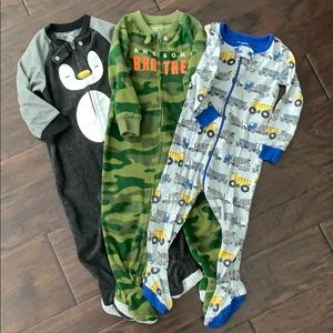 18 M Zip-Up Footed Jammies - Set of 3